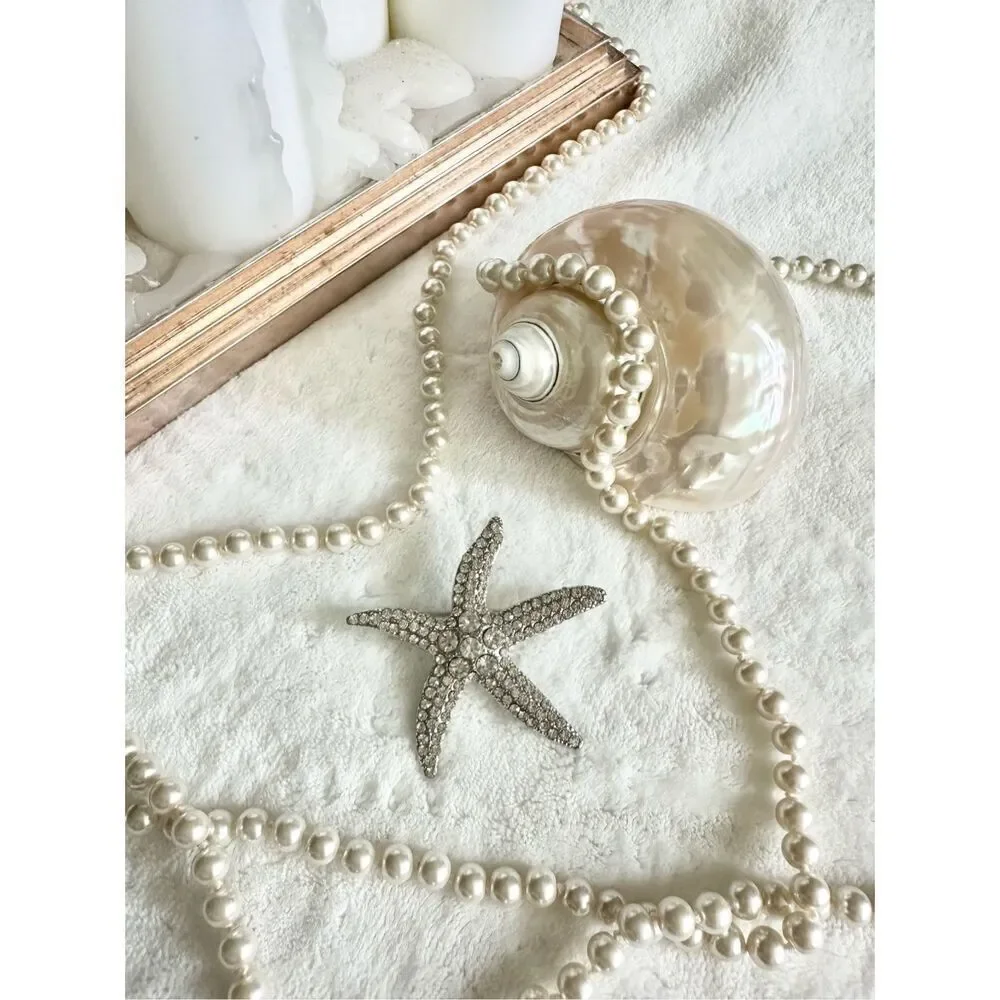 Silver color rhinestone starfish brooch ￼
